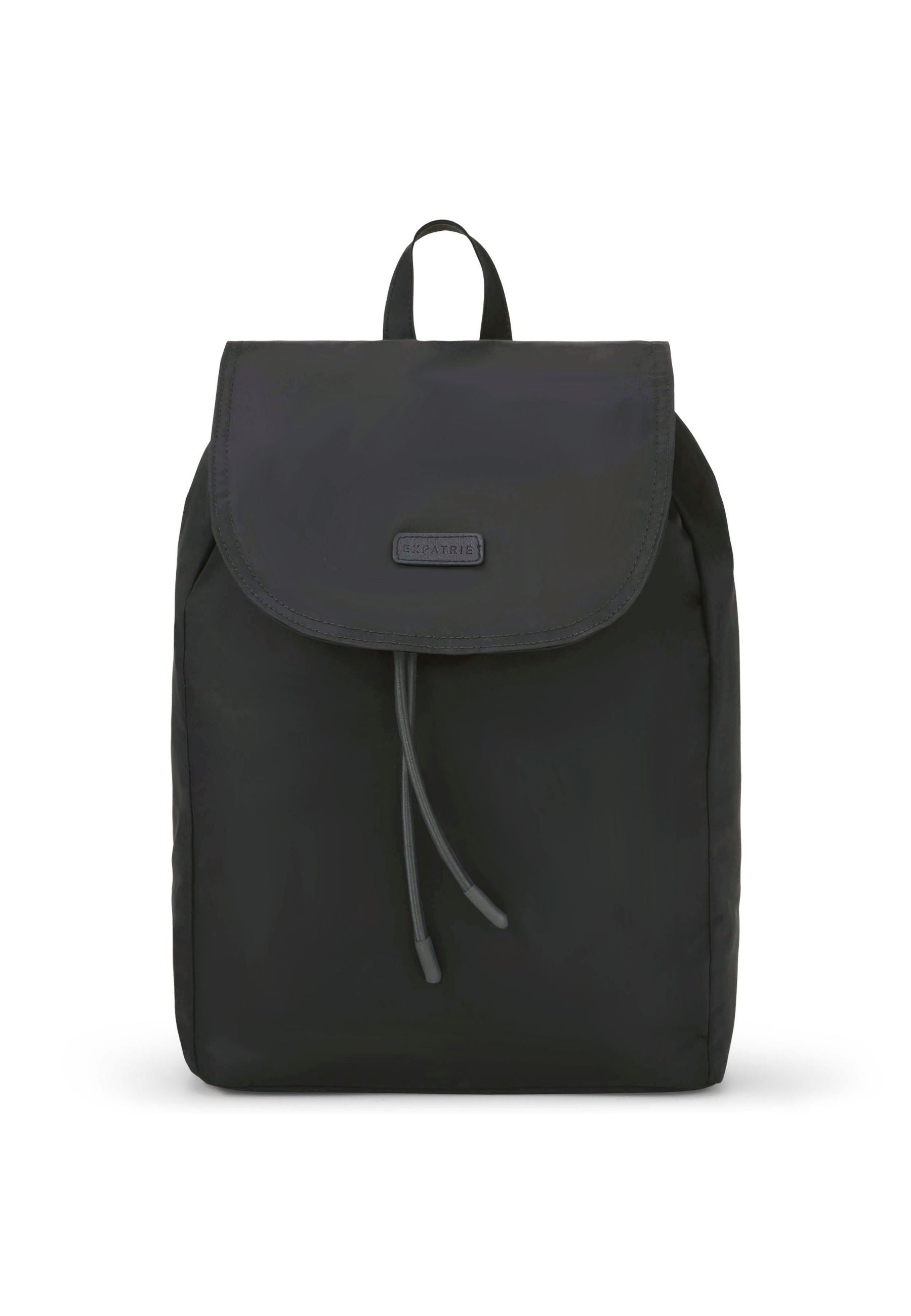 Schwarzer Nylon-Rucksack Clara mit Überschlagklappe und Zugband von Expatrié