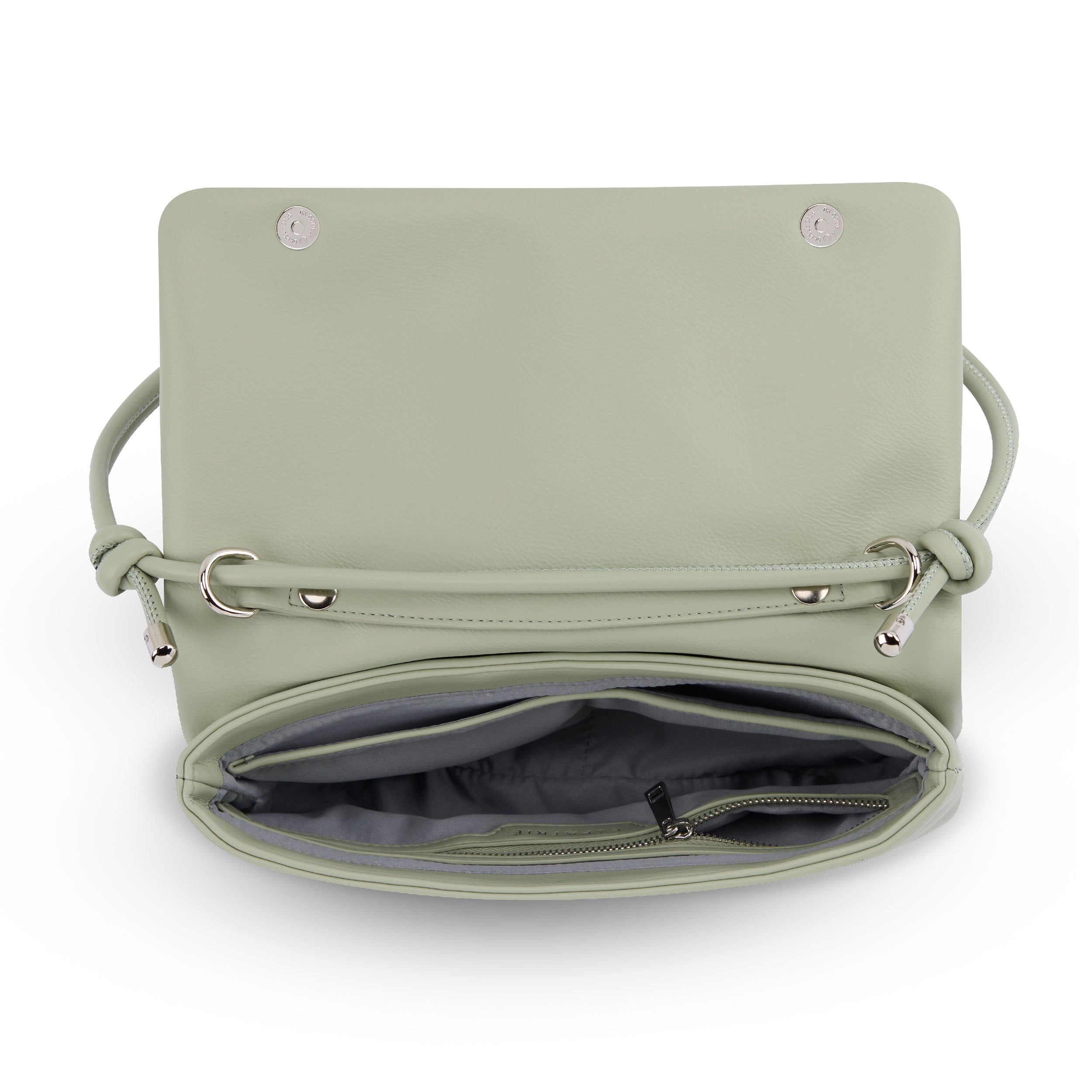Palegrüne Clutch Juliette mit offener Klappe und sichtbarem Innenfach mit Reißverschlusstasche