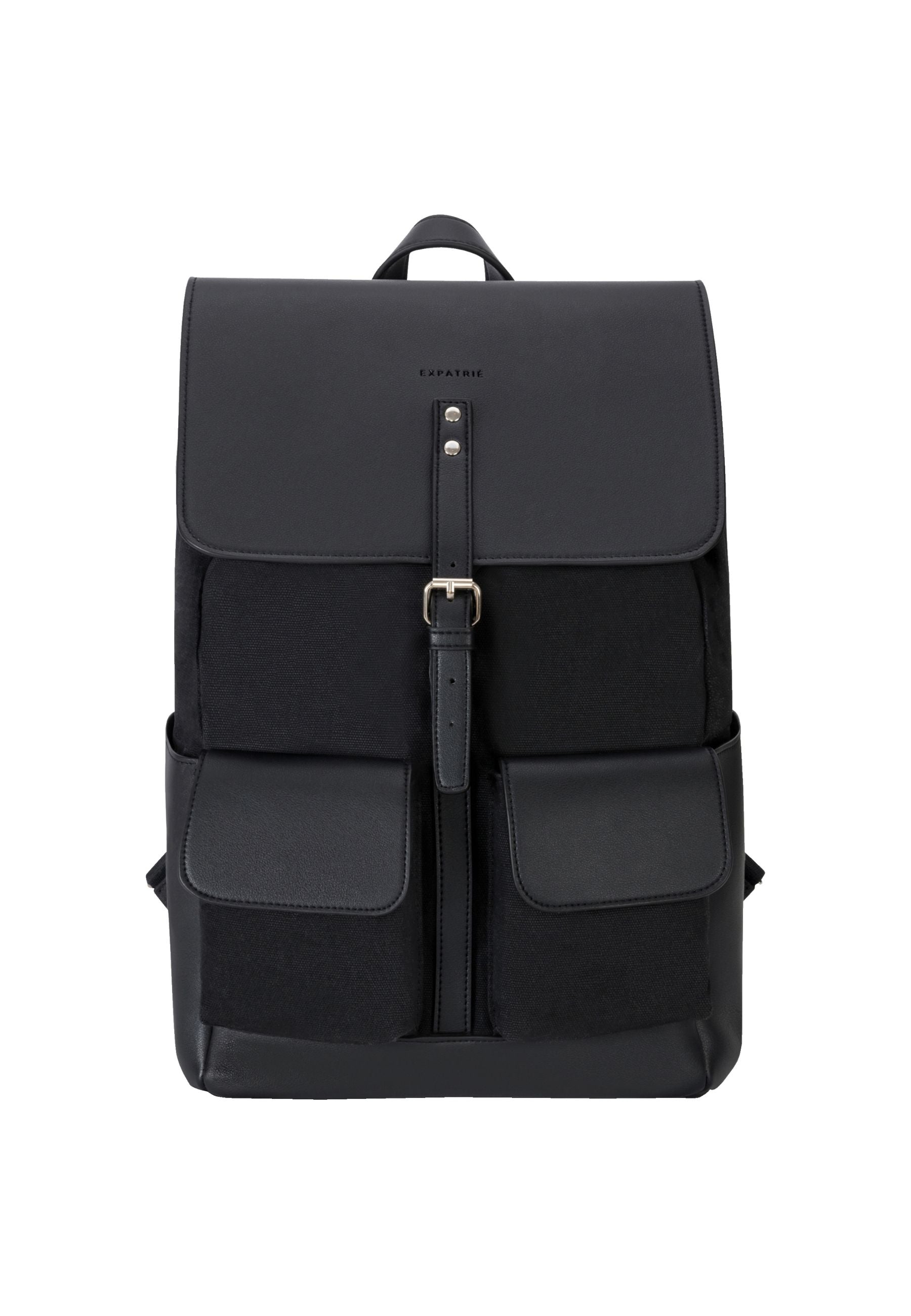 Schwarzer Rucksack Laurent mit Klappe, Ledergürtel und zwei Vorderfächern