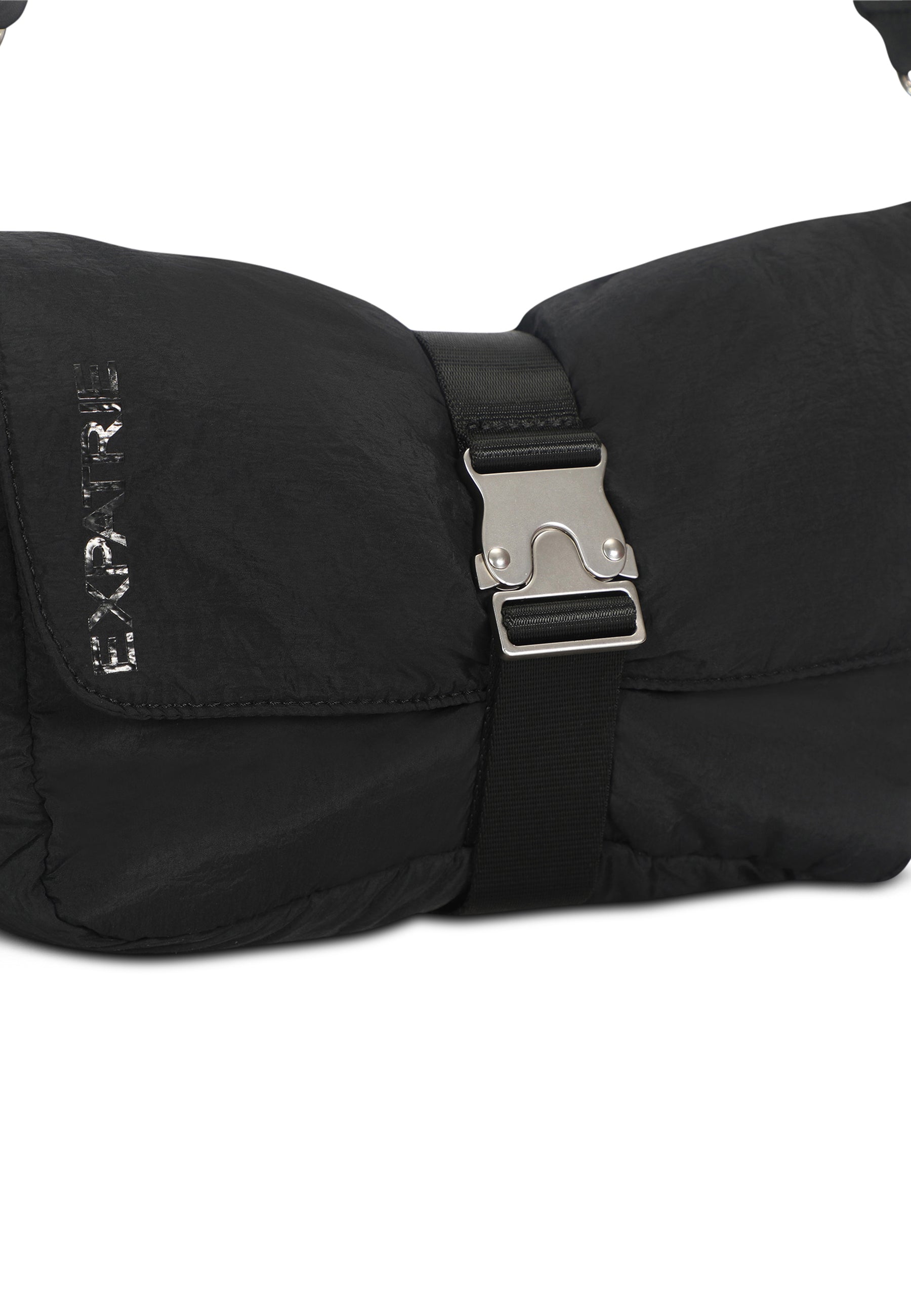 Schwarze BOBBY Handtasche von Expatrié mit gepolstertem Material und silberner Schnalle