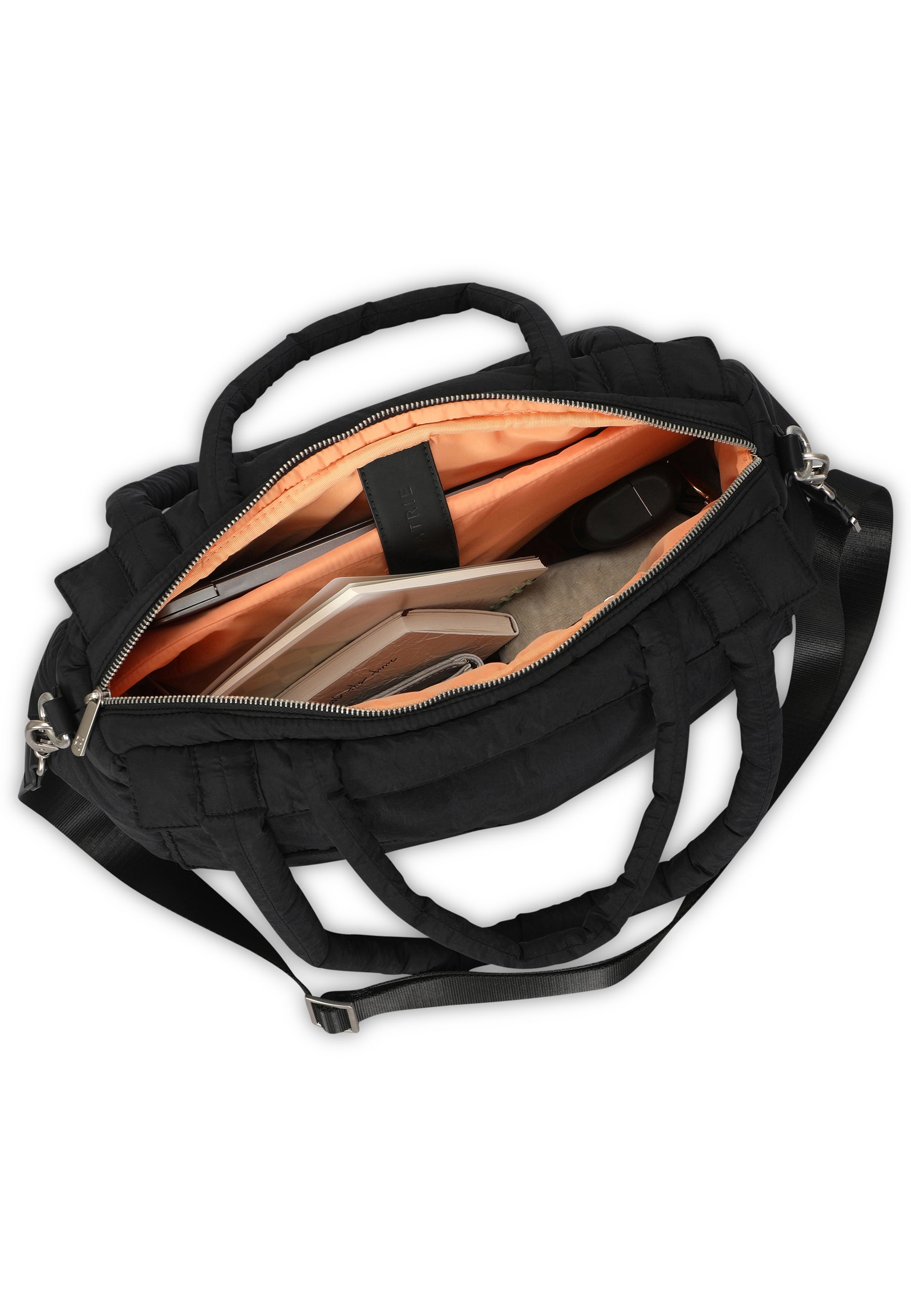 Große schwarze POPPY Shopper Tasche mit orangefarbenem Innenfutter, geöffnet, zeigt Innenfächer mit Laptop und Büchern
