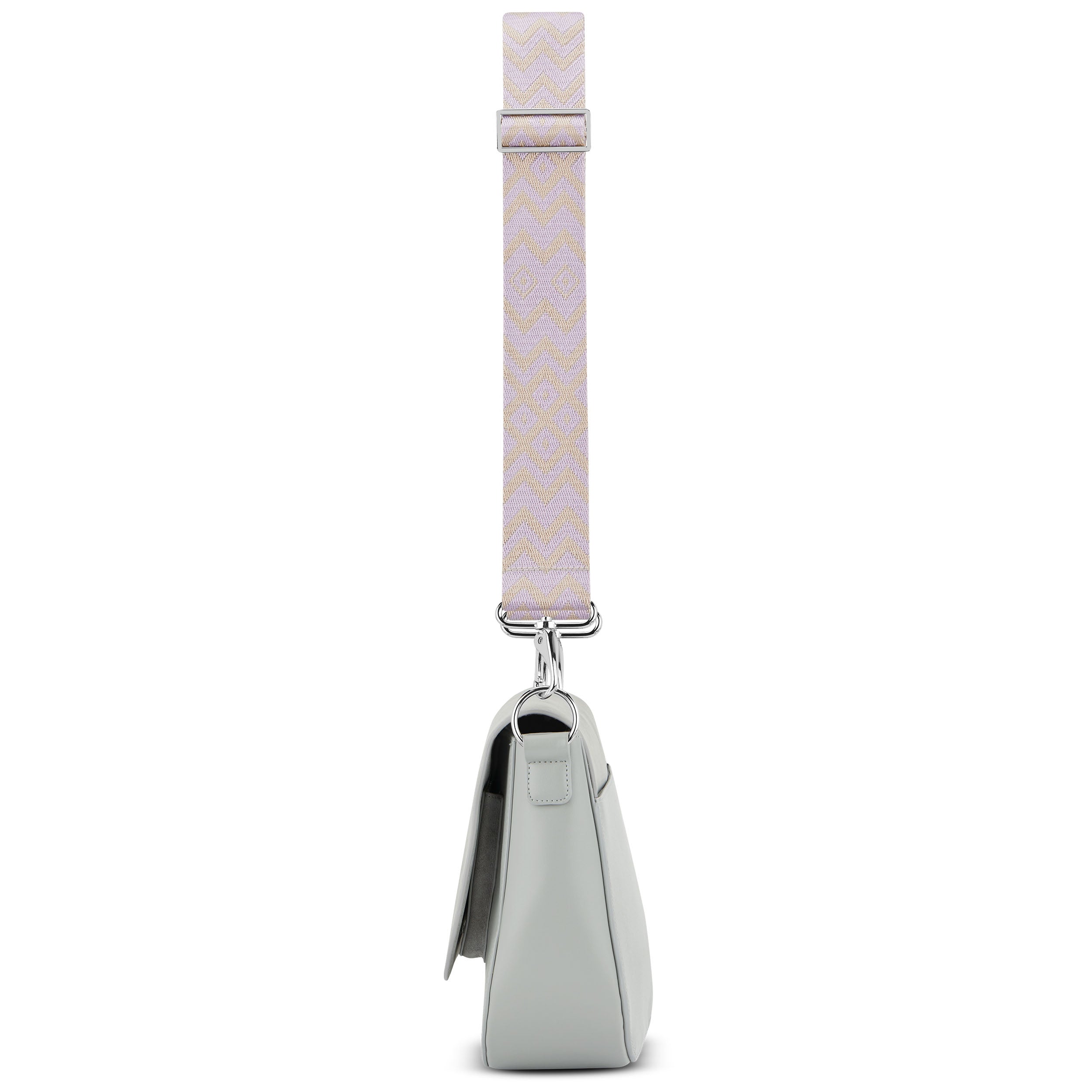 Seitenansicht einer grauen Tasche mit breitem lila Schultergurt namens Strap Jeanne Boho mit geometrischem Muster