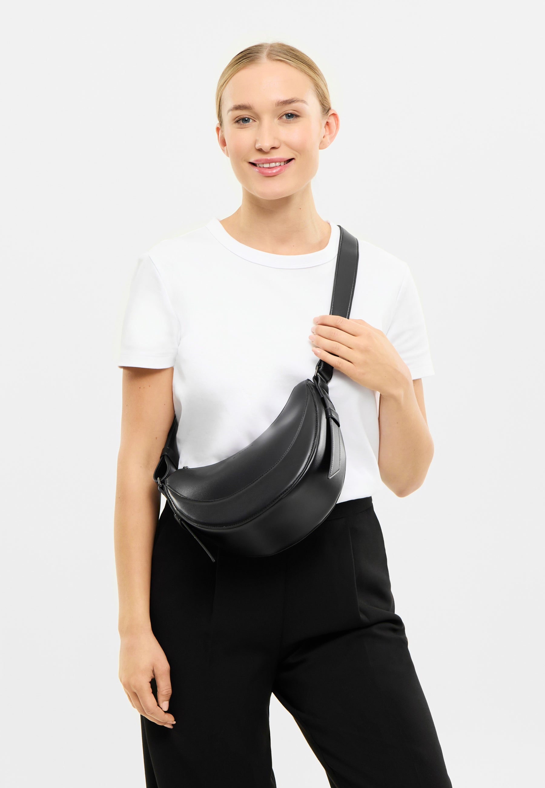 LIVIA - HALF MOON BAG