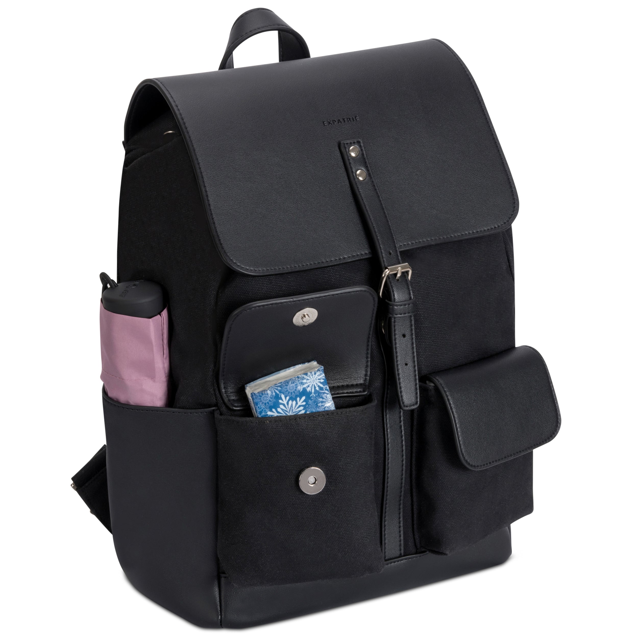 Schwarzer Canvas-Rucksack Laurent mit Lederüberschlag und Vorderfächern, Tasche enthält Taschentücher, seitliche Tasche mit rosa Klappschirm