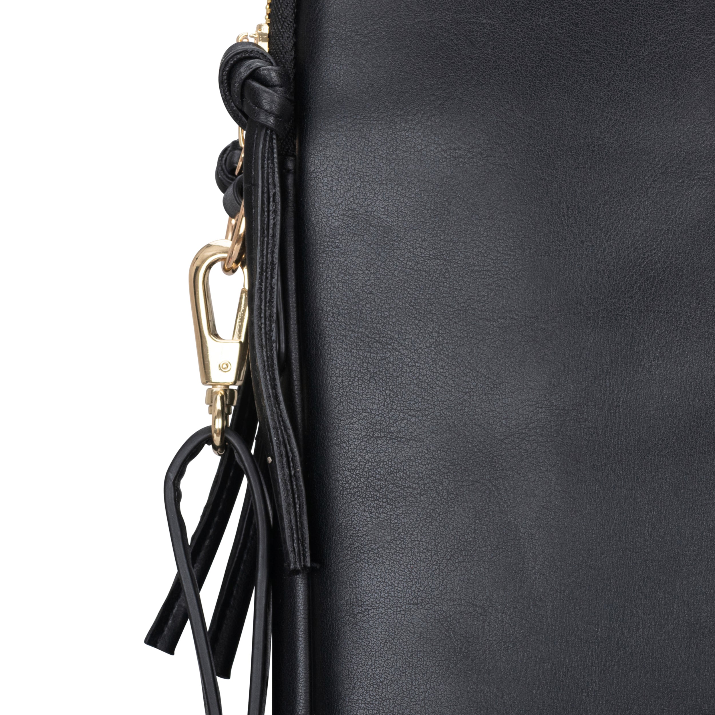 Schwarze Laptop Tasche Marlene aus Kunstleder mit goldfarbenem Karabinerhaken und Quasten