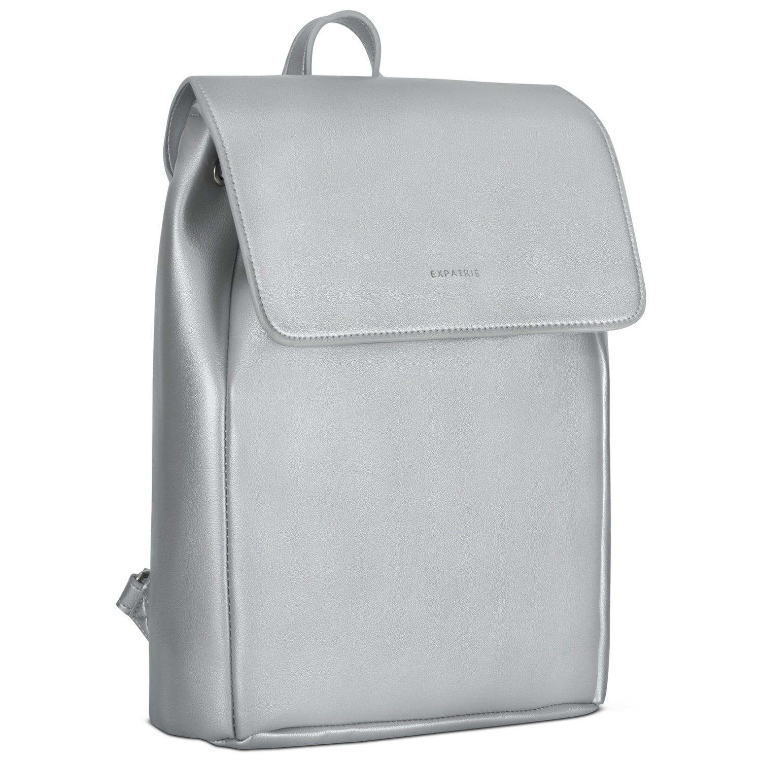 Silberner Kunstleder Rucksack Noelle mit Klappe und mittigem Expatrié-Schriftzug