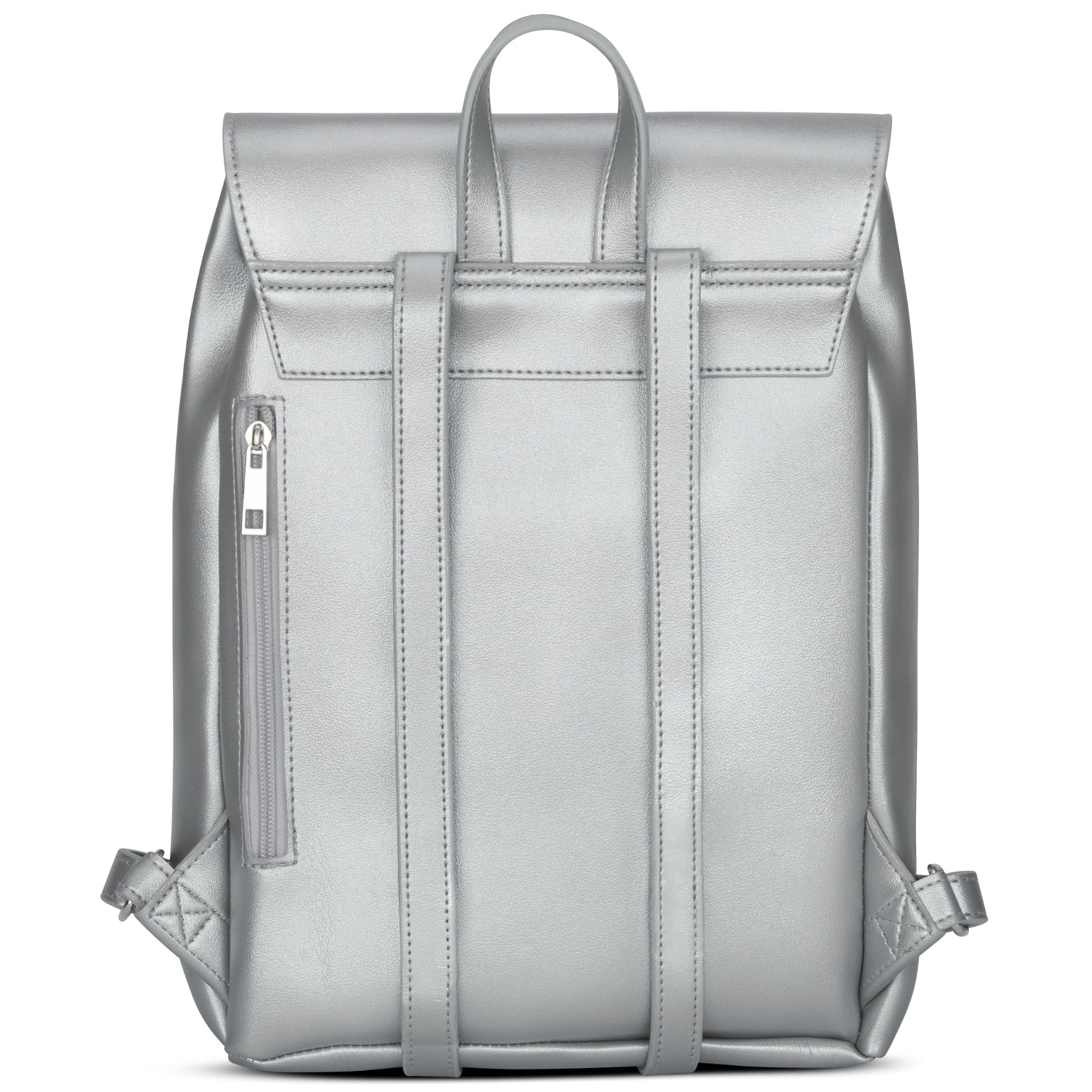Kunstleder Rucksack Noelle in Silber mit zwei verstellbaren Schulterriemen und seitlicher Reißverschlusstasche