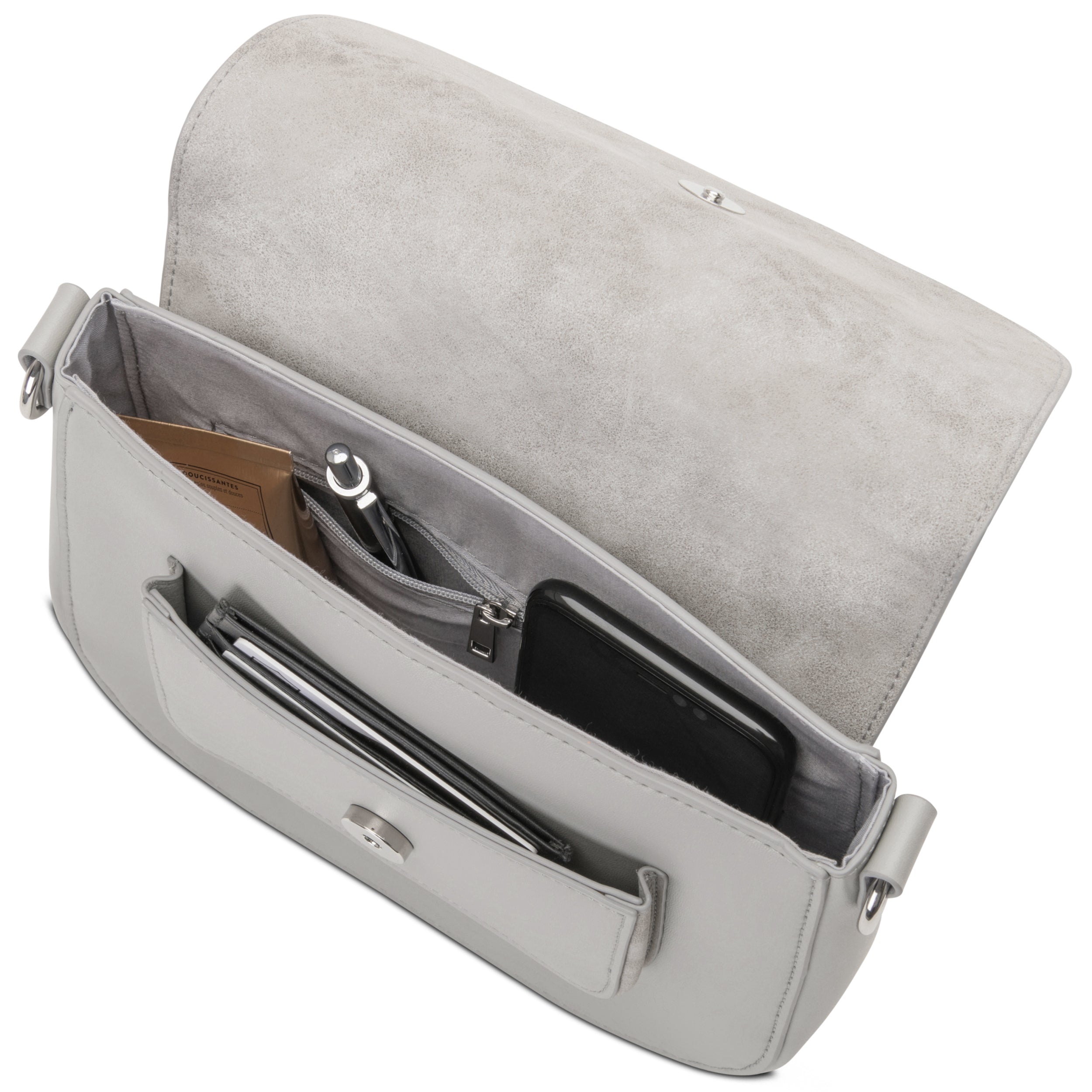 Graue Saddle Bag Louise Medium mit mehreren Innenfächern, bestückt mit Stift, Smartphone und Karten