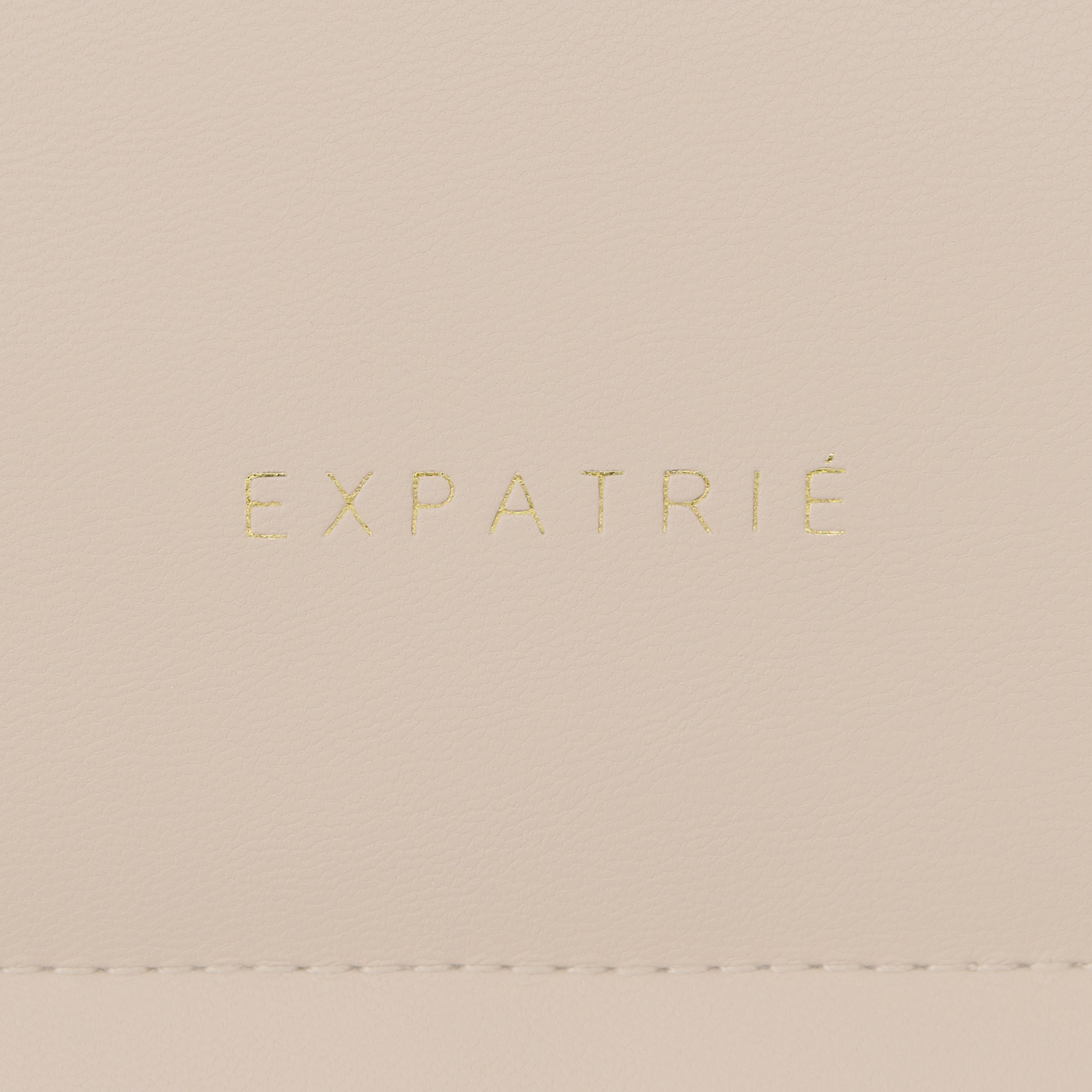 Beige Umhängetasche Zoe Small aus Leder mit goldener Prägung 'EXPATRIÉ'