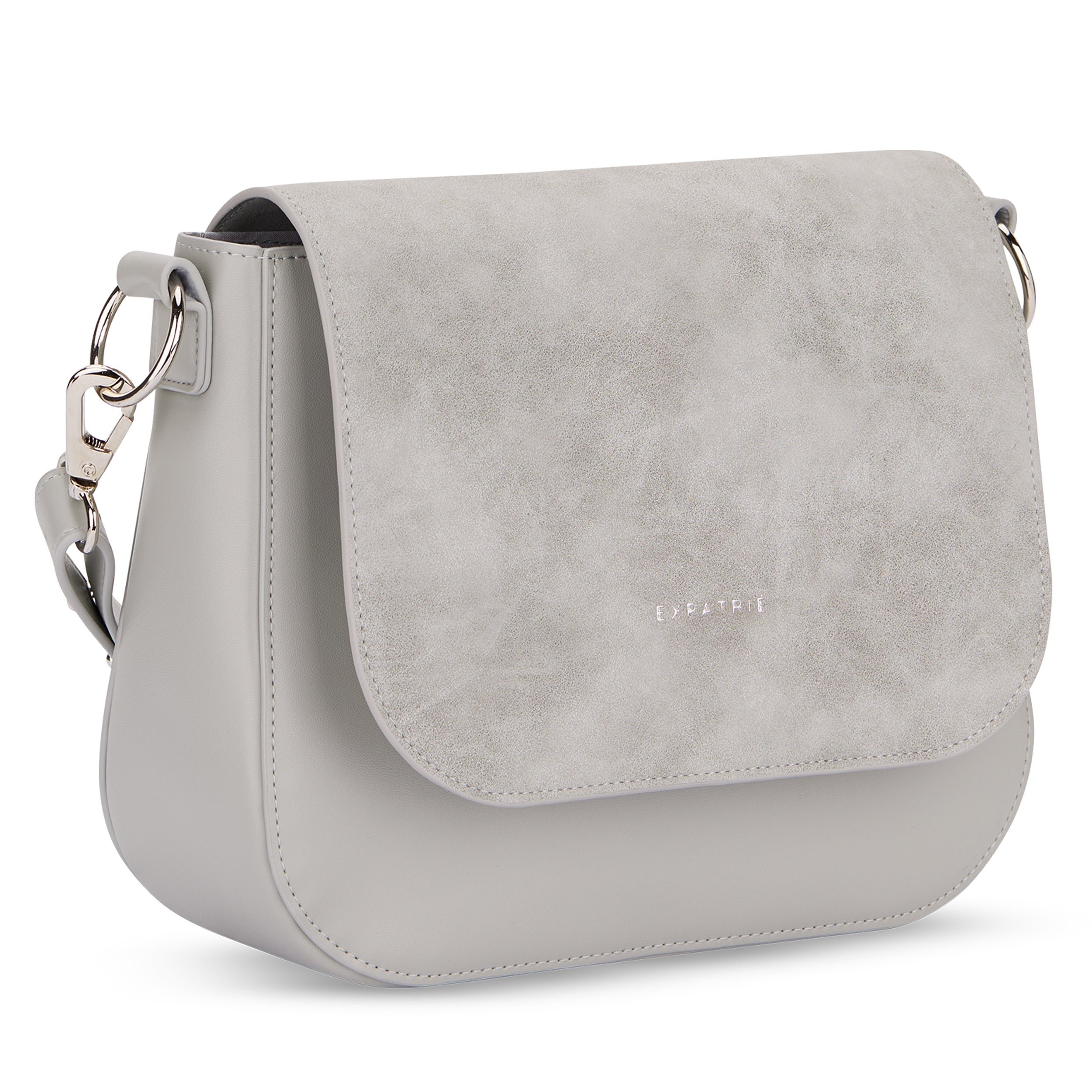 Expatrié Saddle Bag Louise Large, graue Umhängetasche mit glattem Unterteil und wildlederartiger Klappe