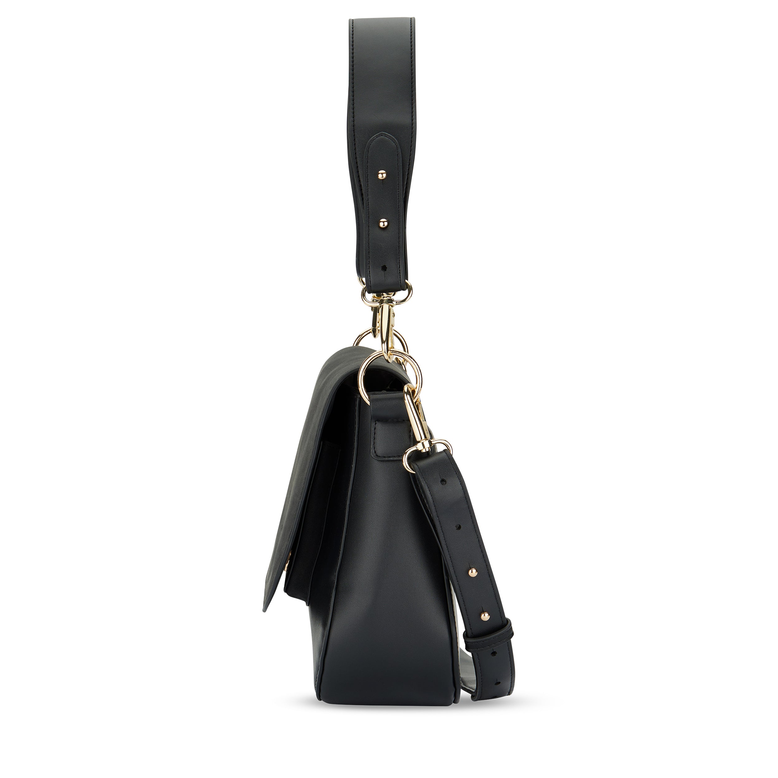 Große schwarze Saddle Bag Louise mit zwei breiten verstellbaren Schultergurten und goldfarbenen Metallringen